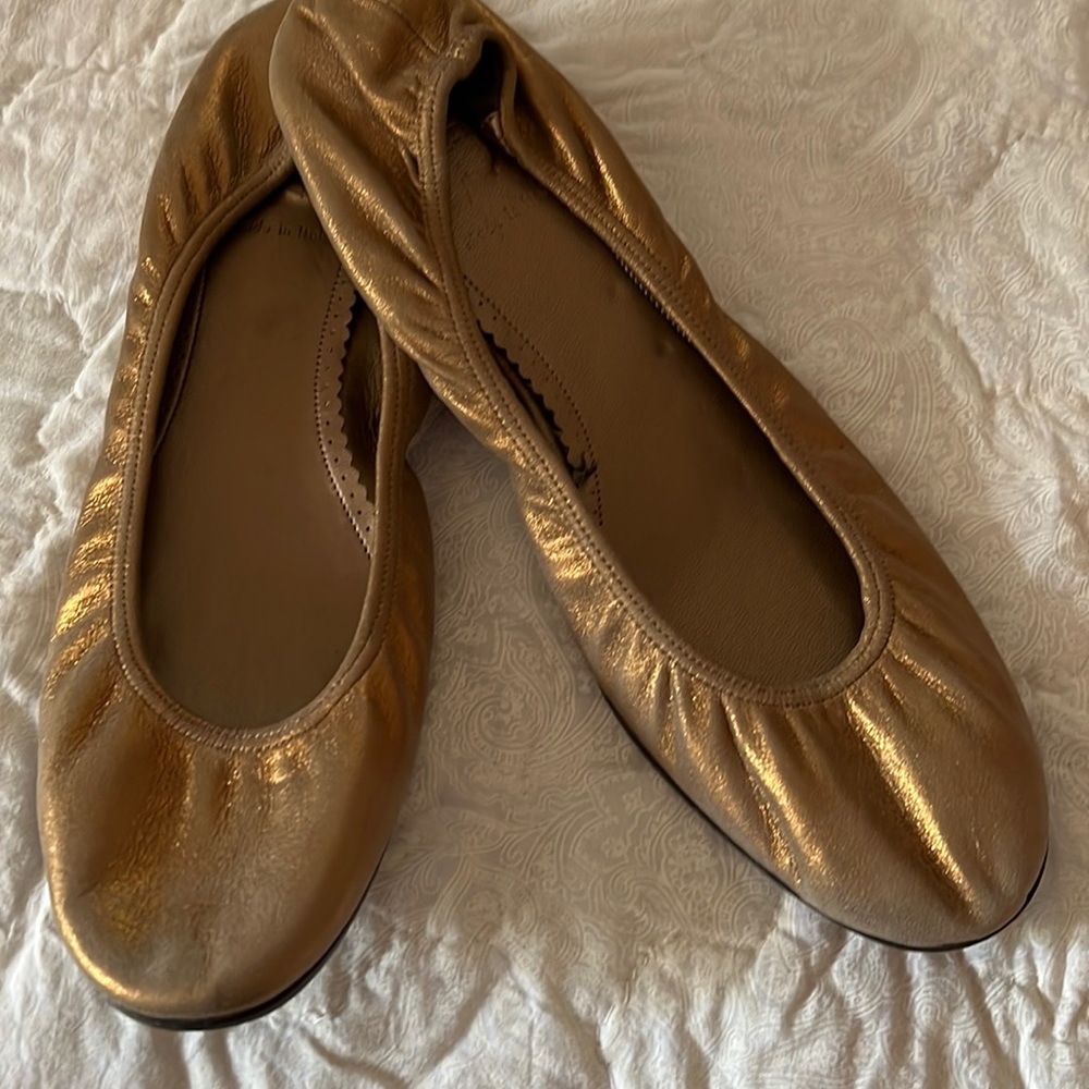 Never worn gold JCREW made in Italy ballet flats gold